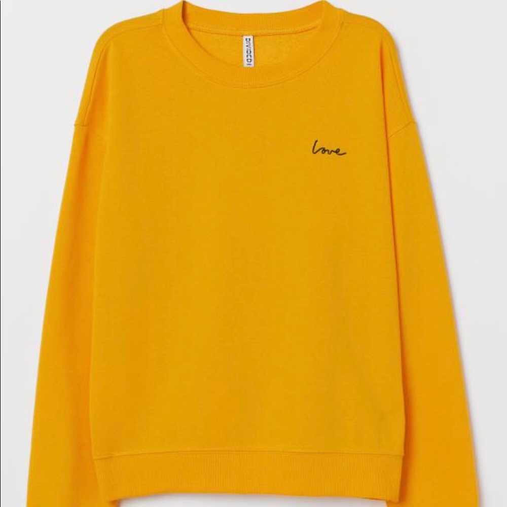NWOT H&M yellow ‘love’ sweatshirt